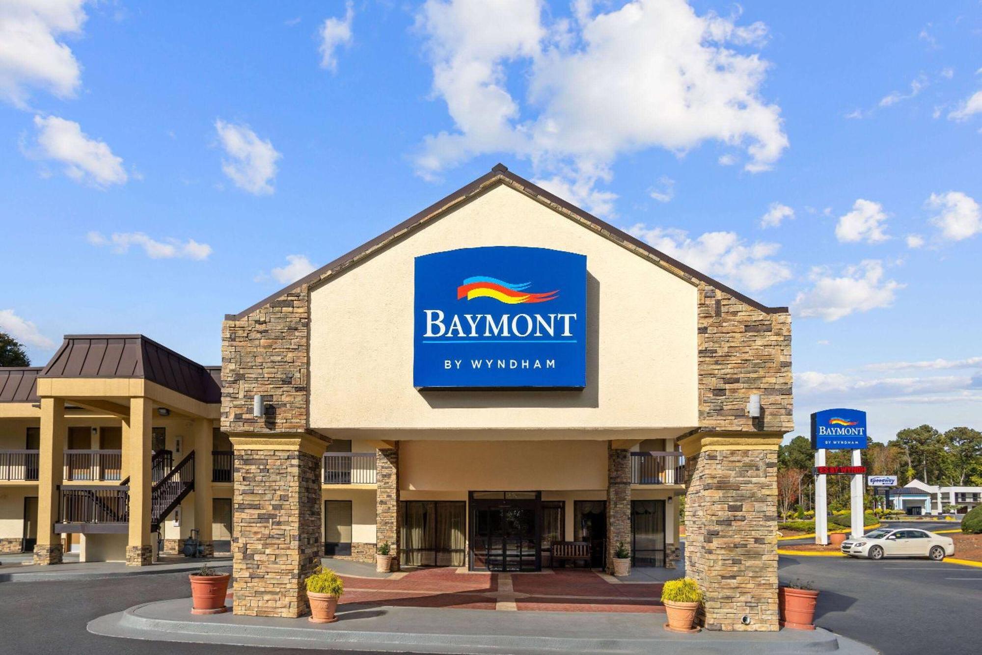 Baymont By Wyndham Griffin Hotel Exterior photo